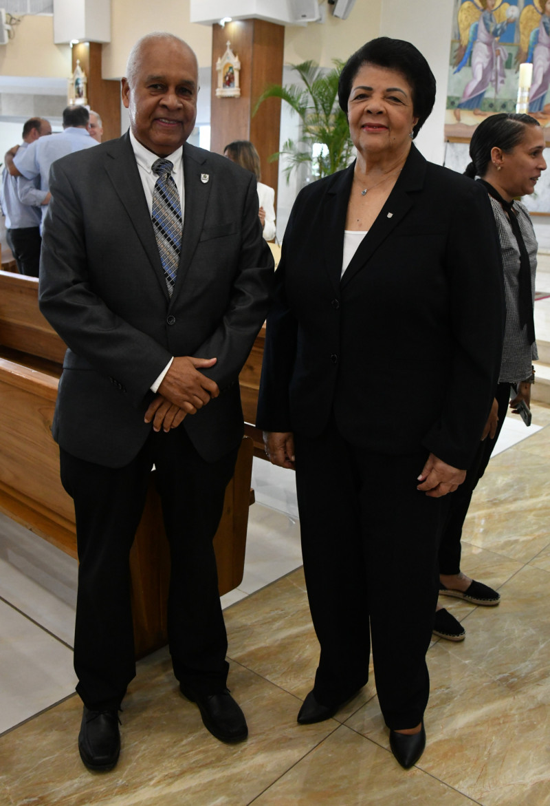 Luis Menéndez y Regla Brito.