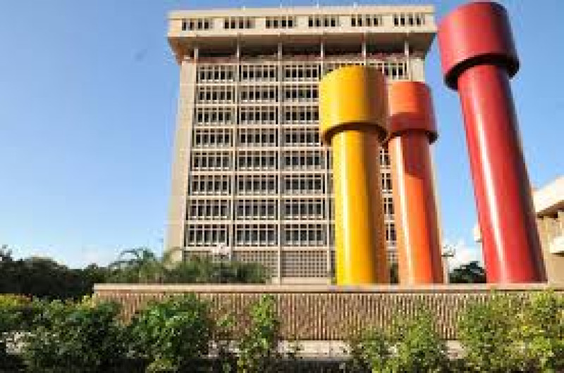 El Banco Central emitió un informe económico.