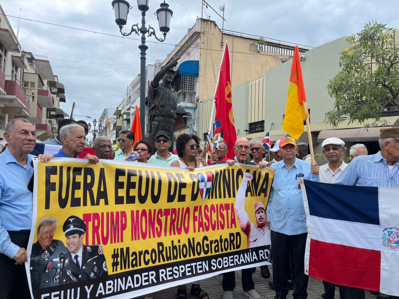 Conmemoran el 61 aniversario de la Revolución de Abril