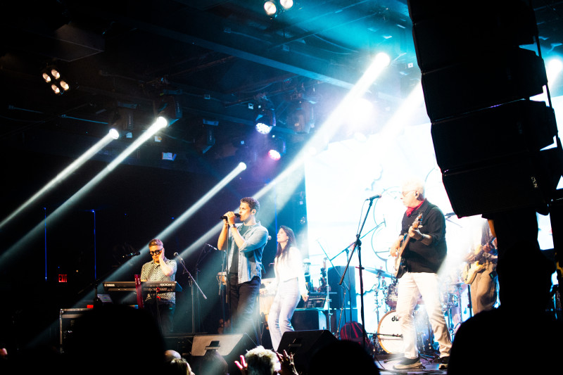 La esperada actuación de Transfusión, marcó un regreso a los escenarios  cargado de energía, nostalgia y frescura,