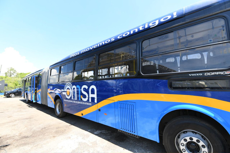 Nuevo diseño de los autobuses de la Operadora Metropolitana de Servicios de Autobuses (OMS) en el corredor 27 de Febrero.