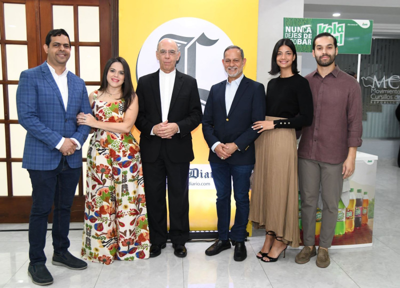 Rafael Guillermo Guzmán Chomali, Verónica Rodríguez, Max Thomson, Rafael Guillermo Guzmán Fermín, Nicole Guzmán y Alejandro Valle