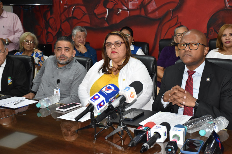 Colegio Médico Dominicano continúa lucha a favor de pensionados y médicos retirados
