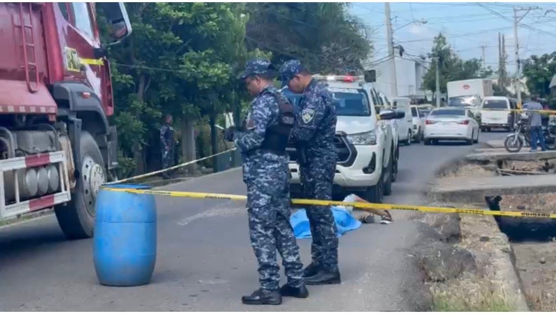 La Policía Nacional informó que profundiza las investigaciones para esclarecer las circunstancias en que ocurrió el hecho.