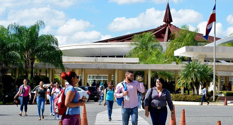 En las universidades del país ha disminuido la matriculación de estudiantes.
