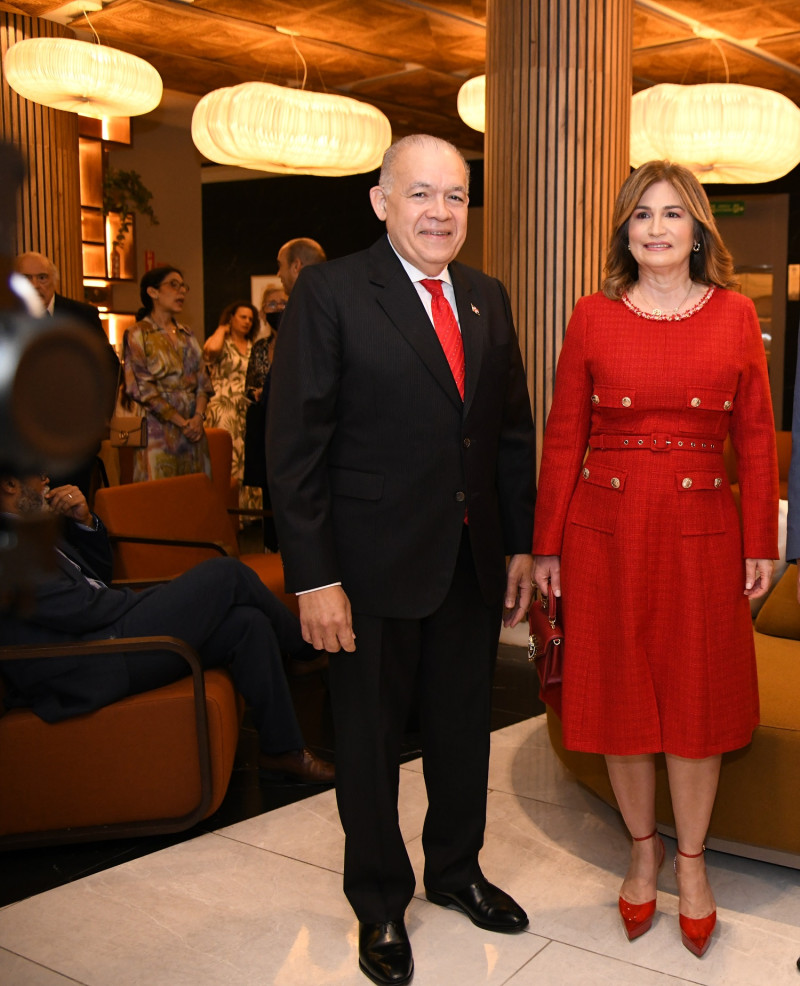 Pedto Urrutia y Circe Almánzar