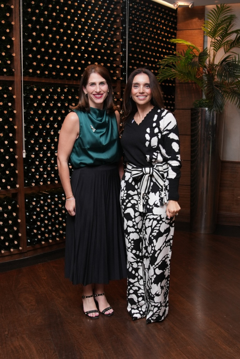 Ana Lluberes y Michelle tavares
