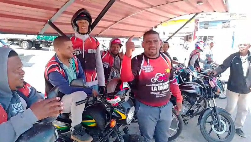 Motoconchistas anuncian protesta en Santiago.