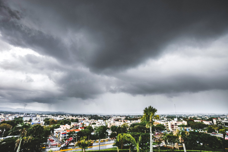 Puig destaca la necesidad de implementar modelos predictivos con Inteligencia Artificial para integrar imágenes satelitales y de radar en el proceso de observación, medición y proyección de escenarios climáticos con inmediatez.