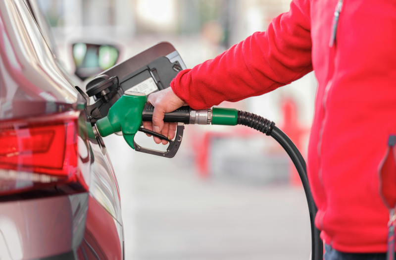 Gobierno anunició otro aumento a los carburantes, esta vez de RD$4 y RD$8.