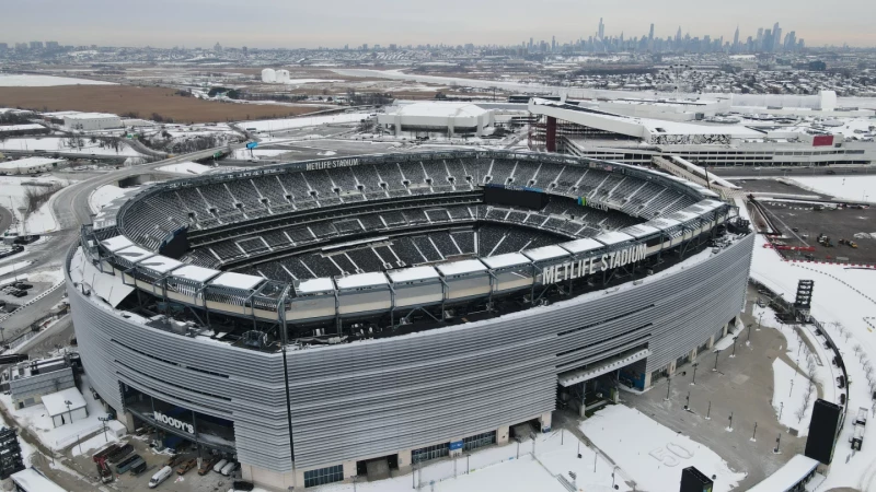 La vista de Manhattan detrás del MetLife Stadium, sede de partidos del Mundial, en East Rutherford, New Jersey.