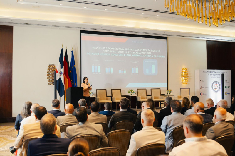 La directora ejecutiva de ProDominicana, Biviana Riveiro, destacó las oportunidades que ofrece el país para inversionistas extranjeros.