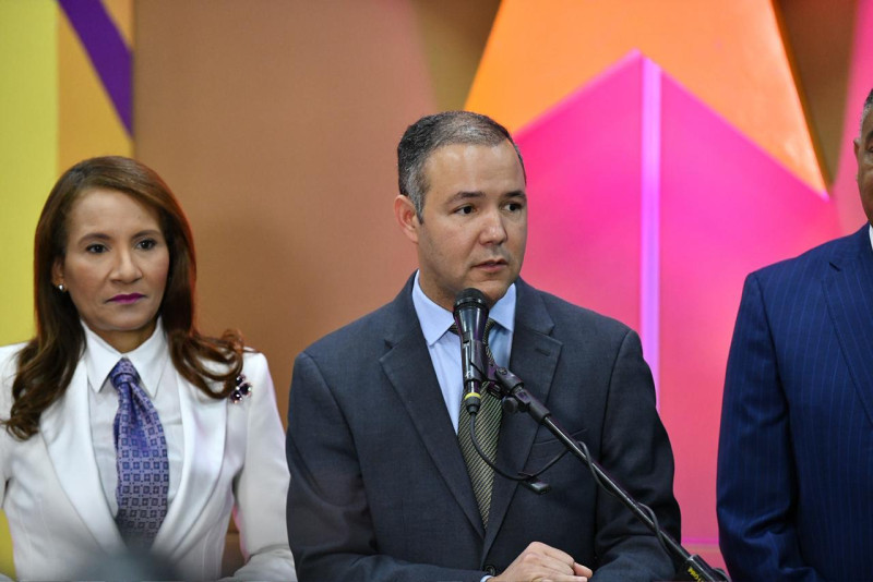 El secretario general del PLD, Johnny Pujols, durante una rueda de prensa en la Casa Nacional Reinaldo Pared Pérez.