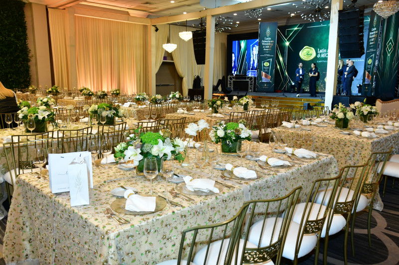 Cena de premiación en el Hotel Jaragua.