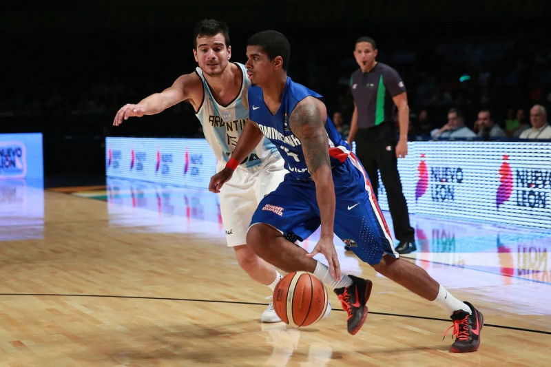 Edgar Sosa se destacó como armador y guard tirador durante su tiempo como jugador.