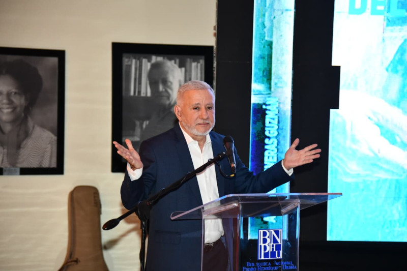 El senador de la provincia Santo Domingo, Antonio Taveras