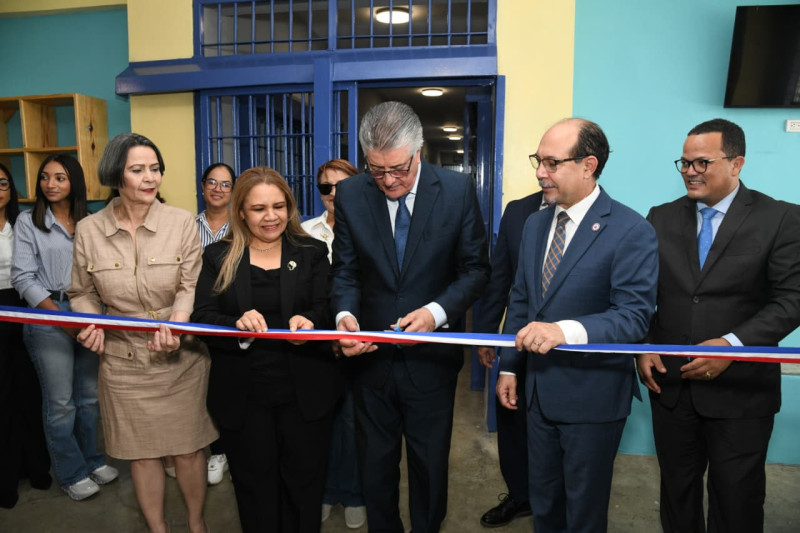 Inauguran área de salud mental en el Centro de Corrección y Rehabilitación Najayo Mujeres; el pabellón contará con 10 celdas habilitadas para alojar a las féminas con algún diagnóstico de la salud mental.