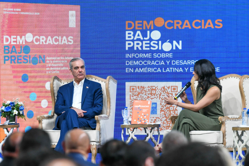El presidente Luis Abinader durante la presentación del informe