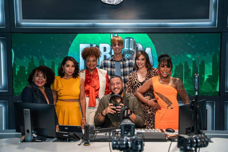 “La fábrica radio”, por Estrella 90, cuenta con la conducción de Cheddy García, Hony Estrella, José Matos, Wandaly Soriano, Sariné Feliz, Candy Flow y Enger Luna.
