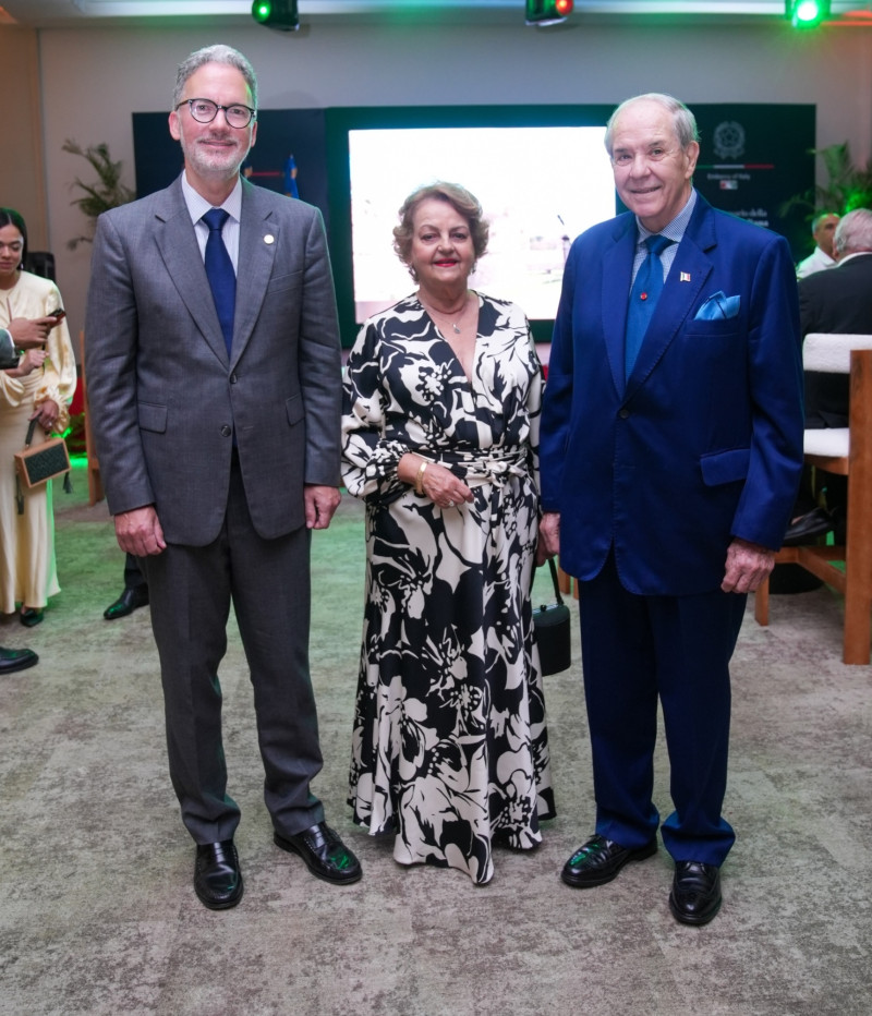 Mario Pujols, Miriam de Rodriėguez Vicini y Guillermo Rodriėguez Vicini