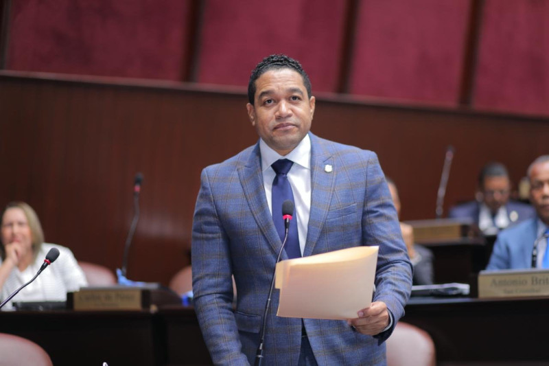 Rafael Pérez, diputado por la provincia Pedernales.