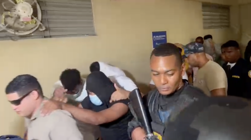 Imputados integraban una red de cibercrimen con implicaciones internacionales, operando en Santiago y Jarabacoa.