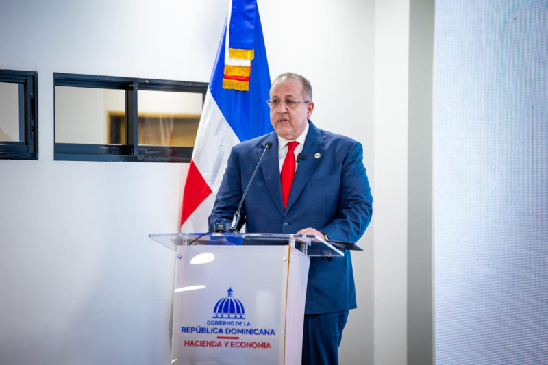 El ministro de Hacienda y Economía, Magin Díaz