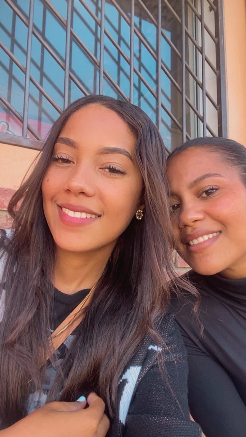 Las hermanas Fabiola y Yina Valdez Almonte, ambas son pacientes de alto costo que esperan medicamentos.