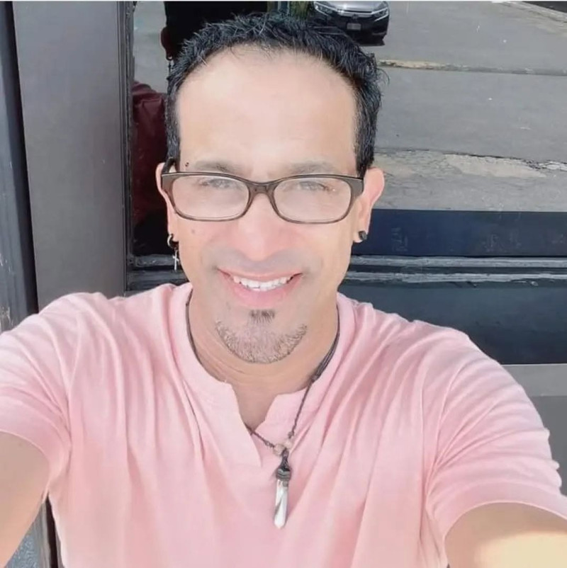 El cantante y bailarín Gabriel Lantigua, conocido como Gaby "Rumba", fue encontrado sin vida en un ascensor del departamento donde vivía en Nueva York, el 30 de agosto de 2022.