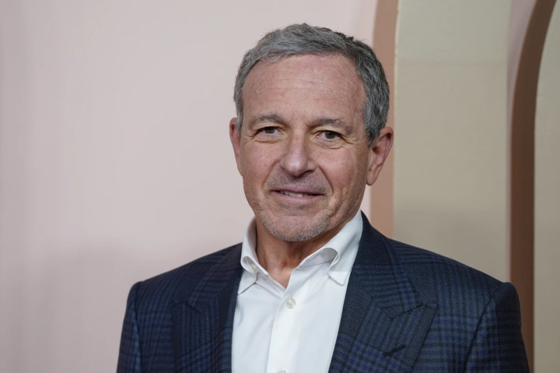Bob Iger reveló que Disney intentó adquirir la franquicia de James Bond durante la etapa de expansión.