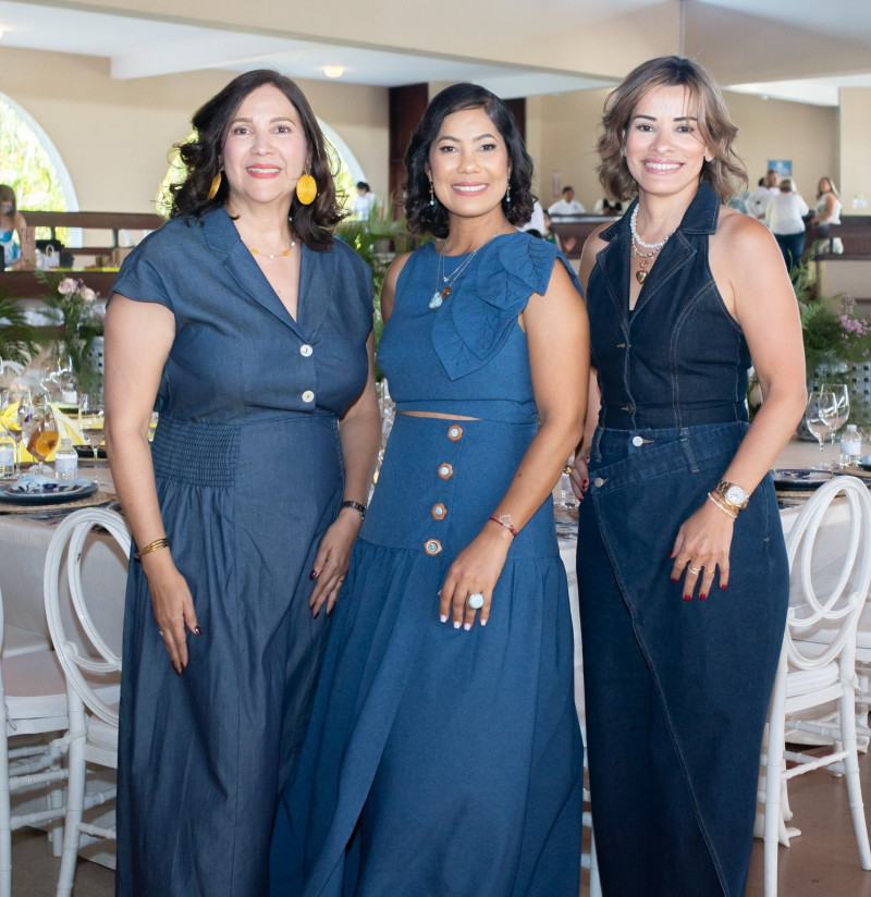 Alexandra Ureña, Smill Collado y Elsa Laura Jimenez