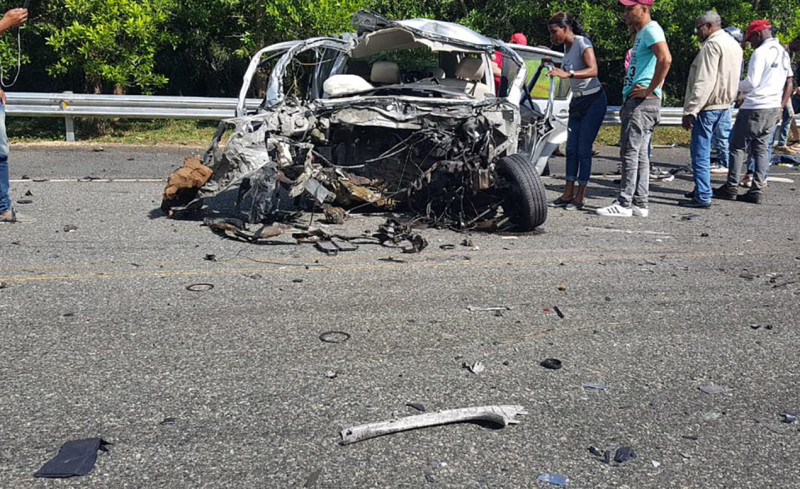 Los accidentes causan pérdidas millonarias al mobiliario urbano nacional del Estado y redes de electricidad.