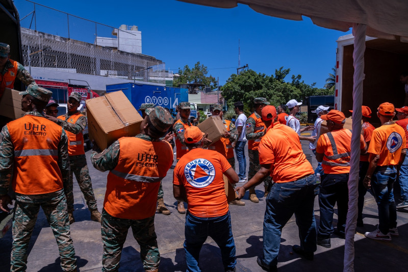 Las donaciones en el Radioteletón "Hoy por Venezuela" llenaron cuatro camiones.