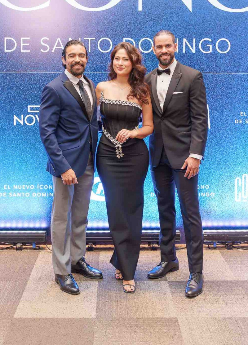Enrique Canela, Angélica Bustos y Johan Febrillet.