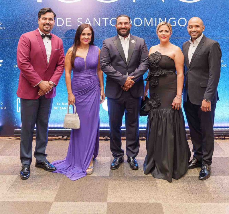 Luis Miguel, Roxanna Santos, Wester Hernández, Yahaira Batista y Erick Núñez