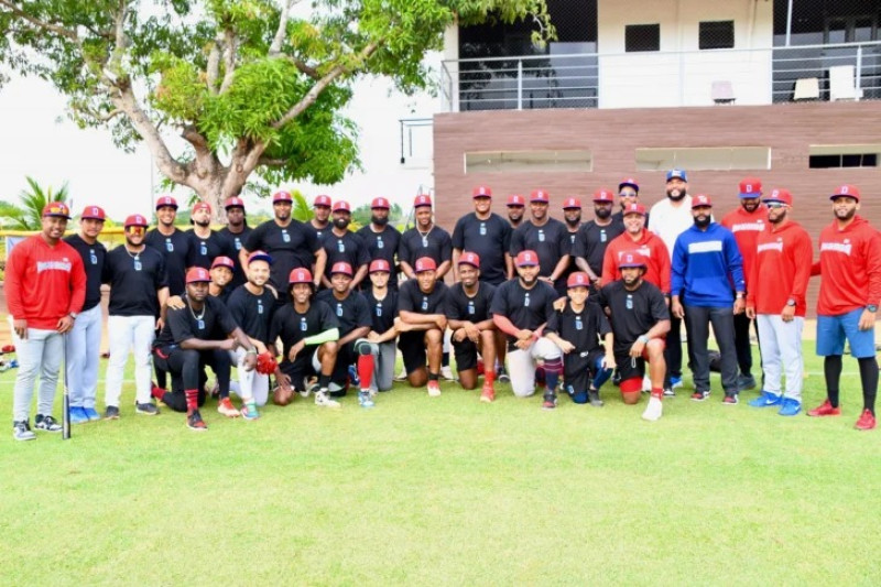 Parte de la selección dominicana de béisbol que tomará parte del torneo durante los XXV Juegos Centroamericanos y del Caribe, que se celebrarán aquí.