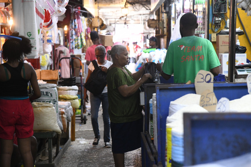 Alza de precios en mercados: la canasta básica subió demasiado; el pueblo debería estar en la calle.
