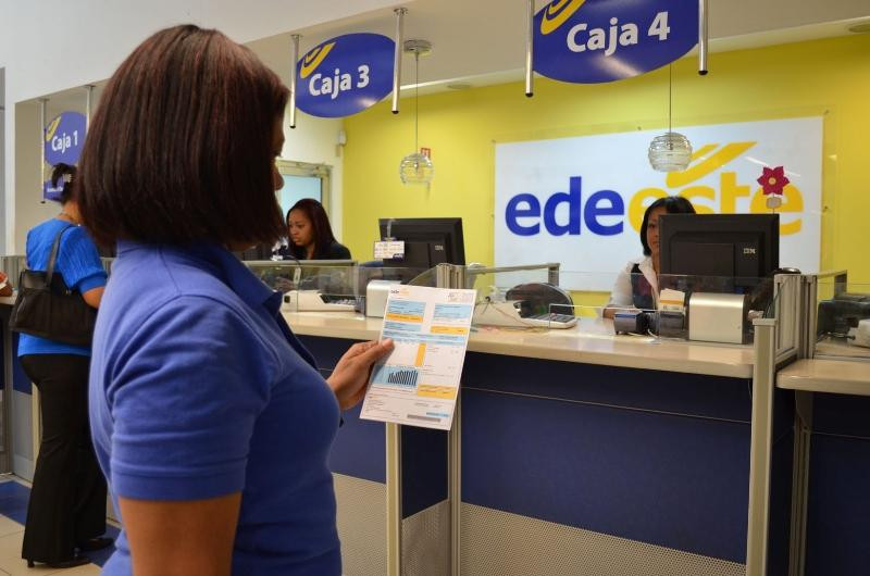 Usuarios de las Empresas Distribuidoras de Electricidad (EDE) denuncian a diario aumentos desproporcionados en sus recibos sin haber variado sus hábitos de consumo.