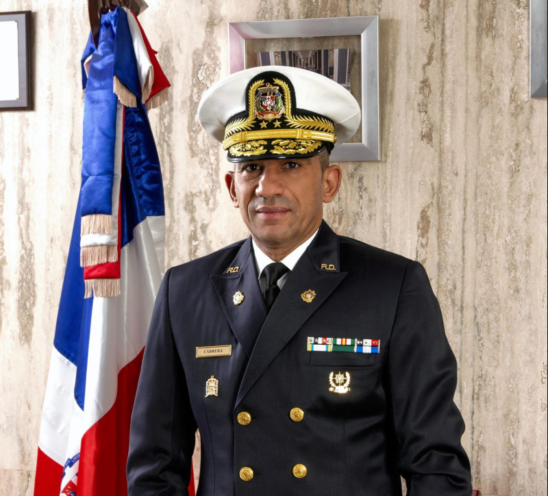 El presidente de la Dirección Nacional de Control de Drogas (DNCD), vicealmirante José M. Cabrera Ulloa.