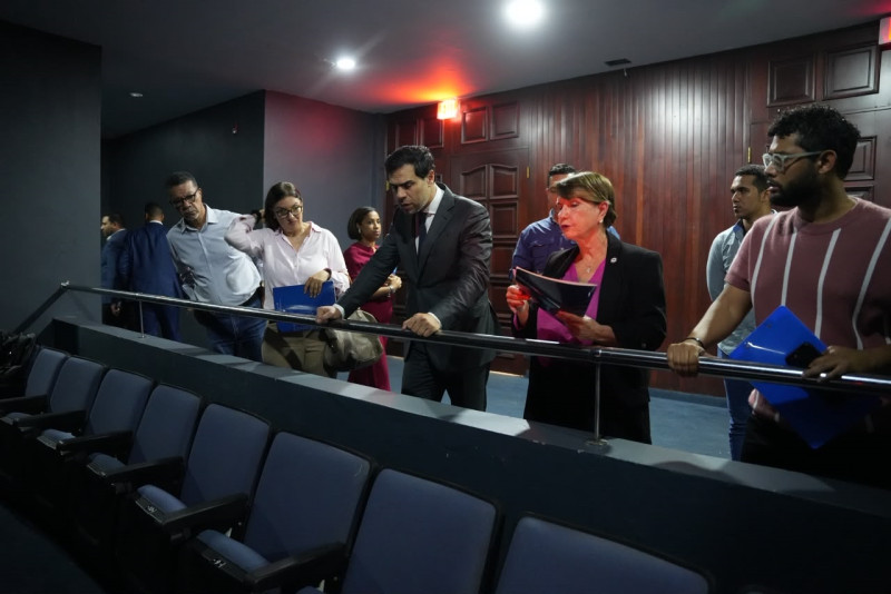 Roberto Ángel Salcedo explicó que los trabajos en Bellas Artes forman parte de una estrategia orientada a preservar y modernizar la infraestructura cultural del país.