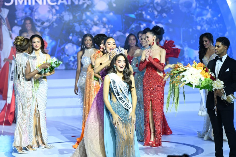 La vegana Melissa Núñez al ser coronada la noche del 30 de julio como la Miss Universo República Dominicana 2026.