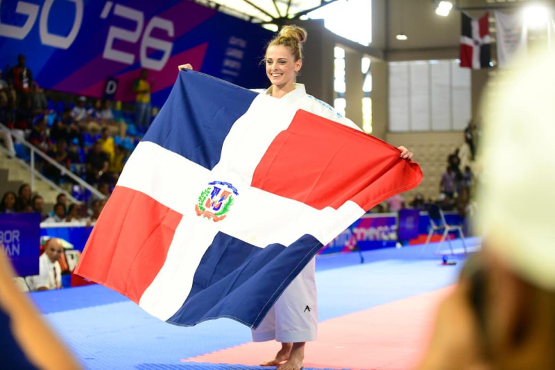 María Dimitrova después de ganar la modalidad del kata femenino de los Juegos Centroamericanos y del Caribe 2026.