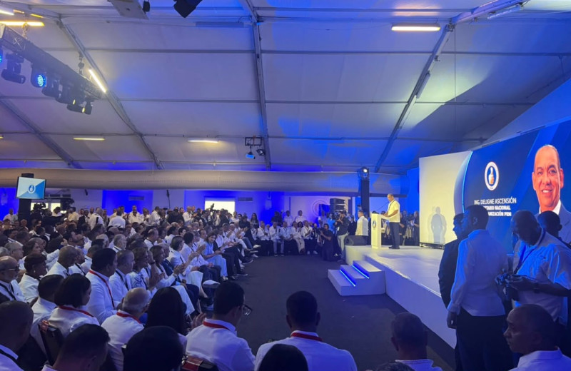 Asamblea general del PRM donde quedaron formalmente renovados los cargos de dirección de ese partido para el periodo 2026-2028, encabezada por el presidente Luis Abinader como nuevo titular de la organización.
