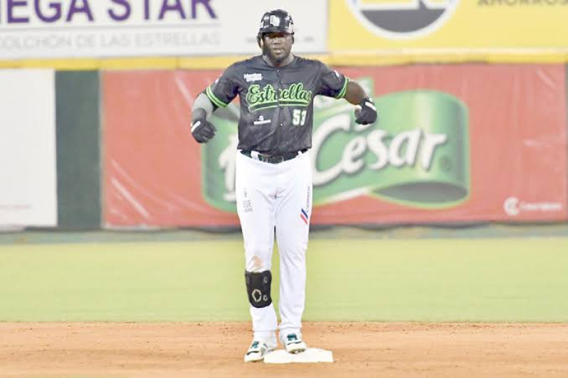 Sandber Pimentel vestirá otra vez la camiseta de las Estrellas Orientales.