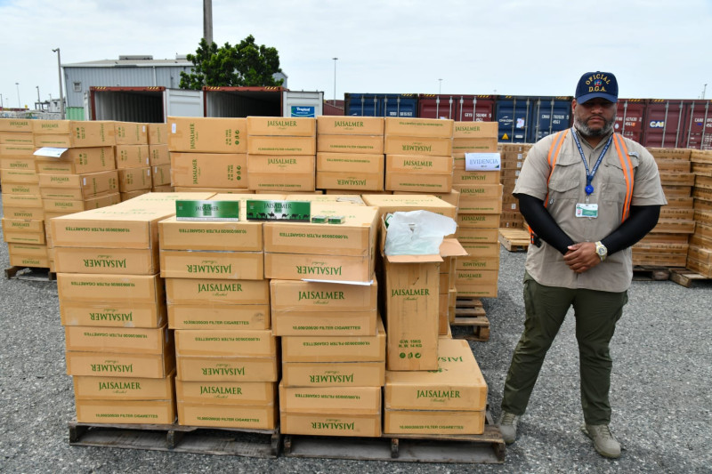 La Dirección General de Aduanas (DGA) decomisó 4.5 millones de cigarrillos de la marca "Jaisalmer".