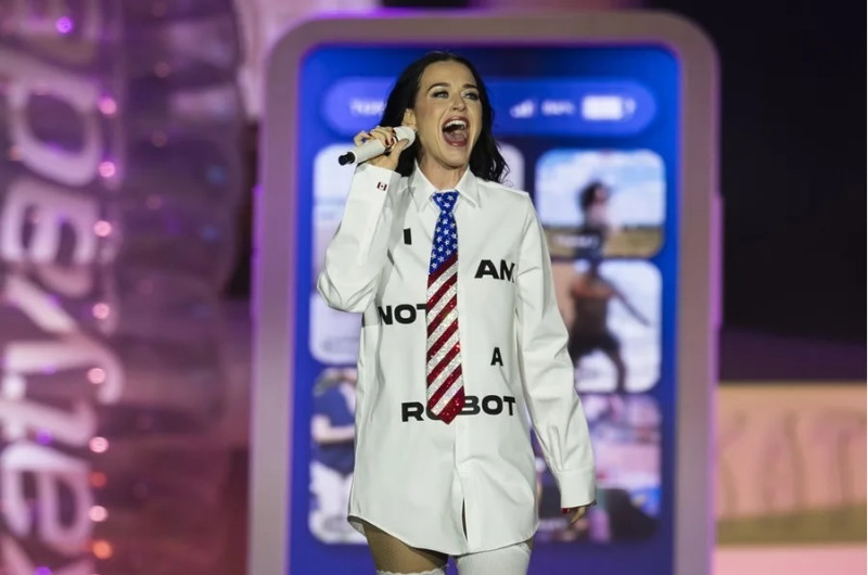 La cantante estadounidense Katy Perry actuó en directo en el primer día del festival Rock in Rio 2026 en Lisboa, Portugal.