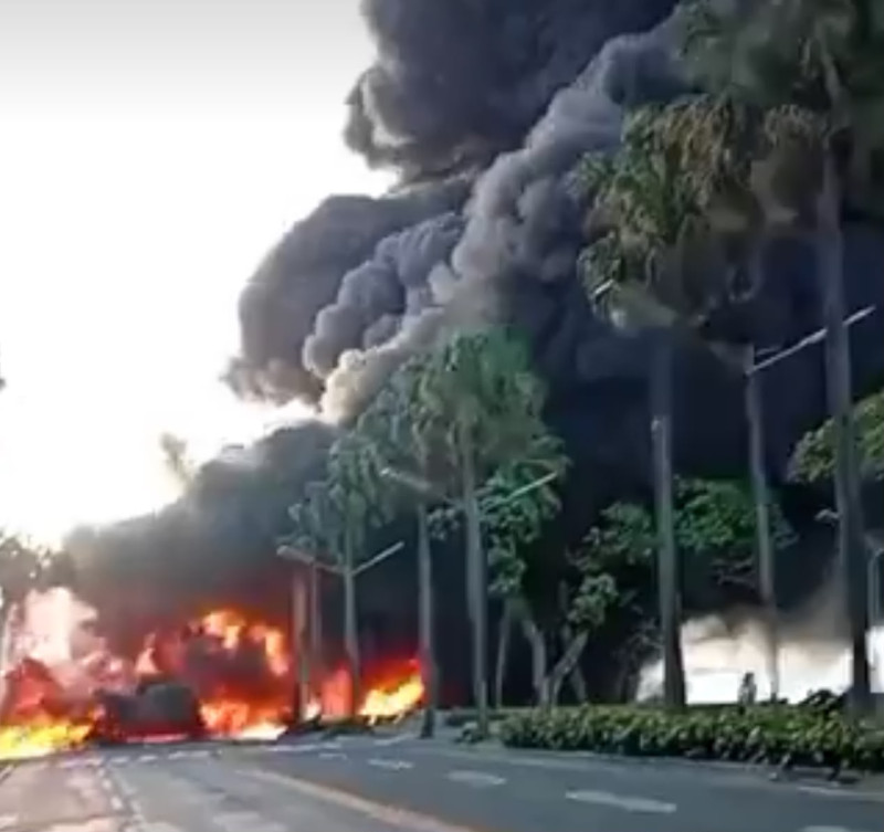 Reportan incendio en el Malecón