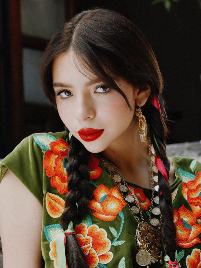 Ángela Aguilar.