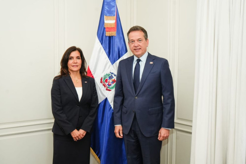 Campos se reunió con el nuevo canciller apenas un día después de ser posesionado.