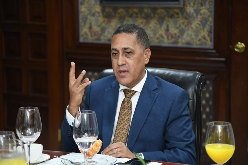 El director de la Infraestructura Escolar, Roberto Herrera.